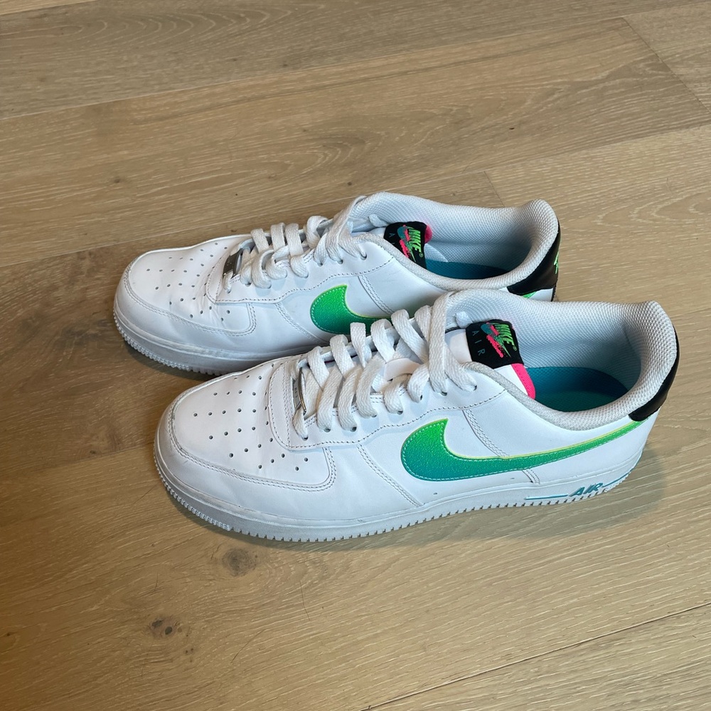 Mens Nike shoes excellent condition